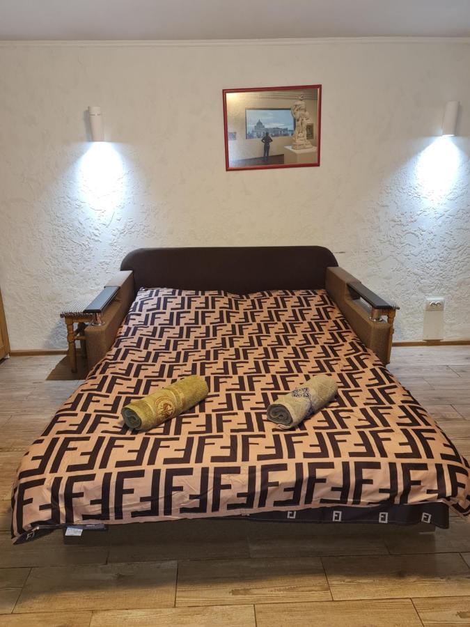 Appartement Студіо На Кoновальця à Lviv Extérieur photo