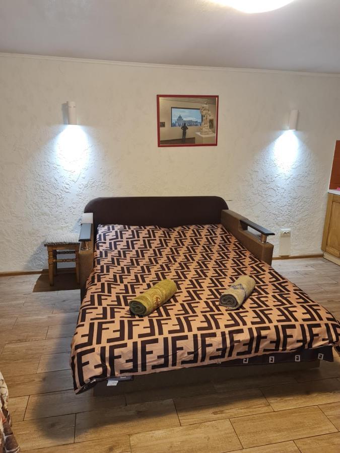 Appartement Студіо На Кoновальця à Lviv Extérieur photo